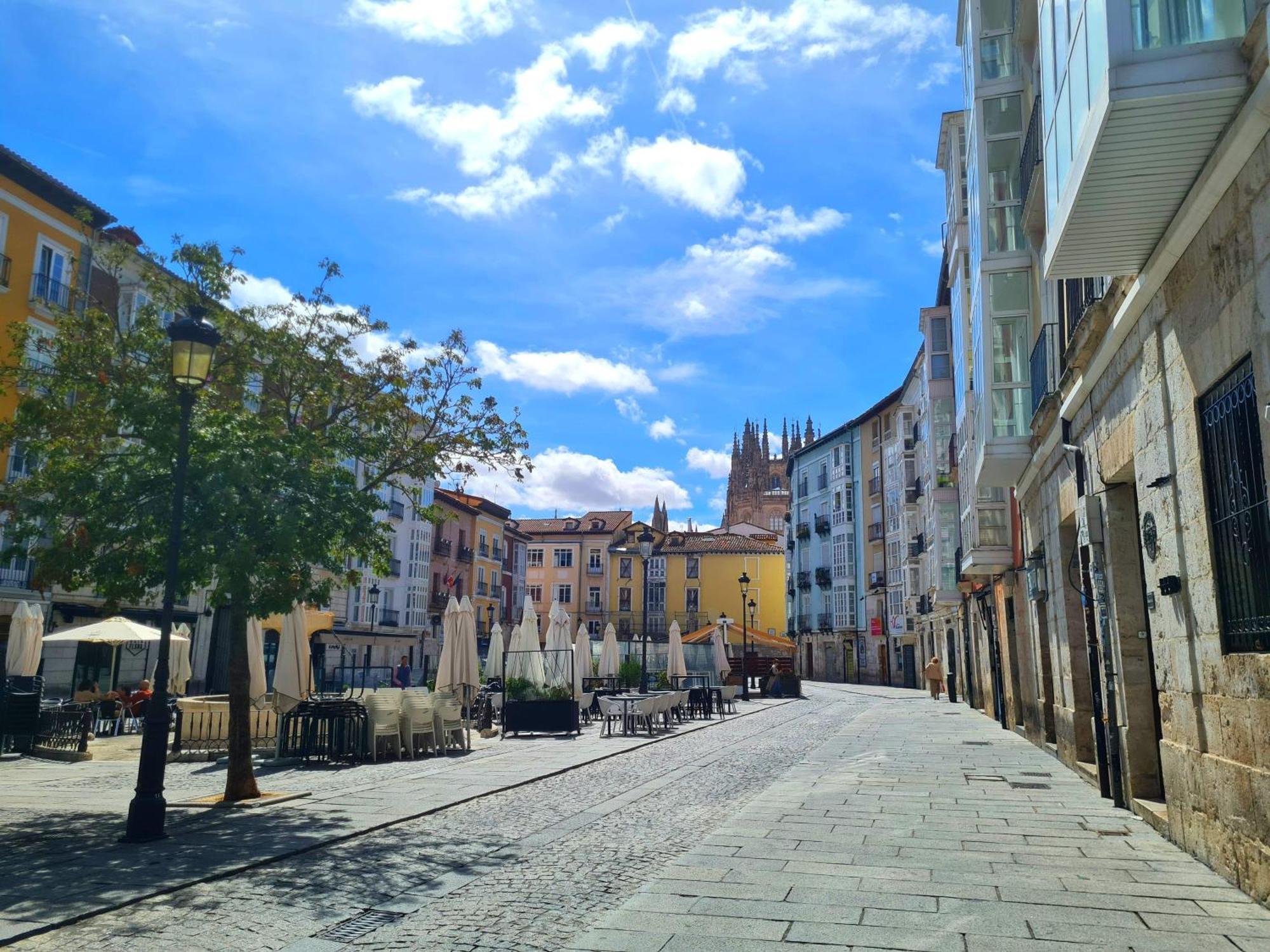 Urban Burgos Hotell Exteriör bild